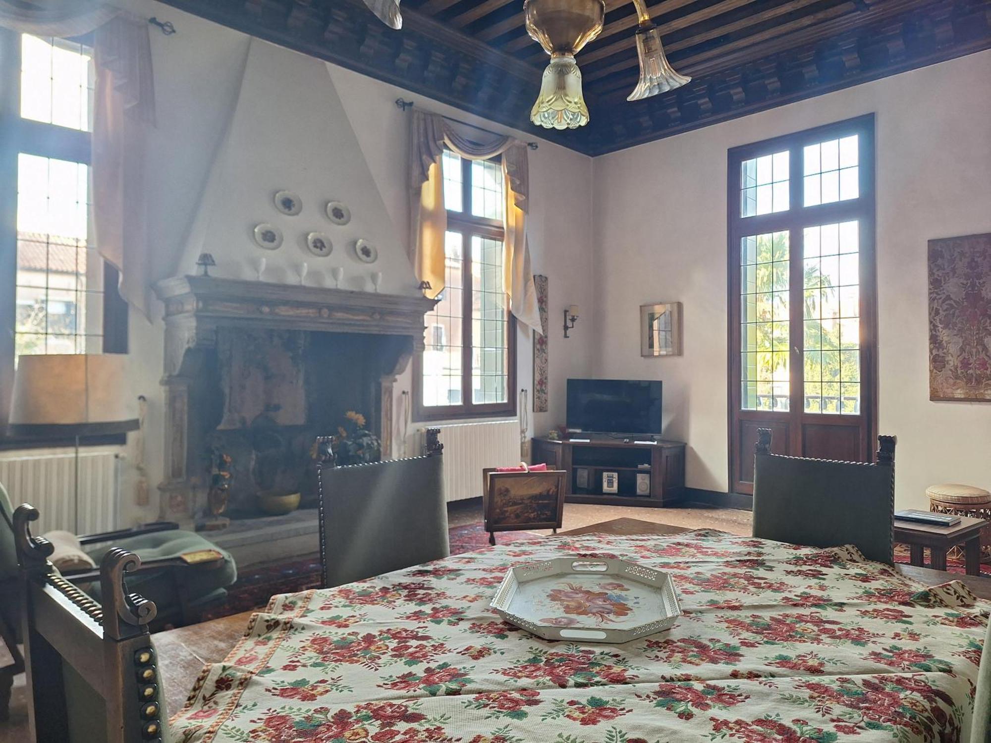 Appartamenti Inside Palazzo Foscarini Venedik Dış mekan fotoğraf