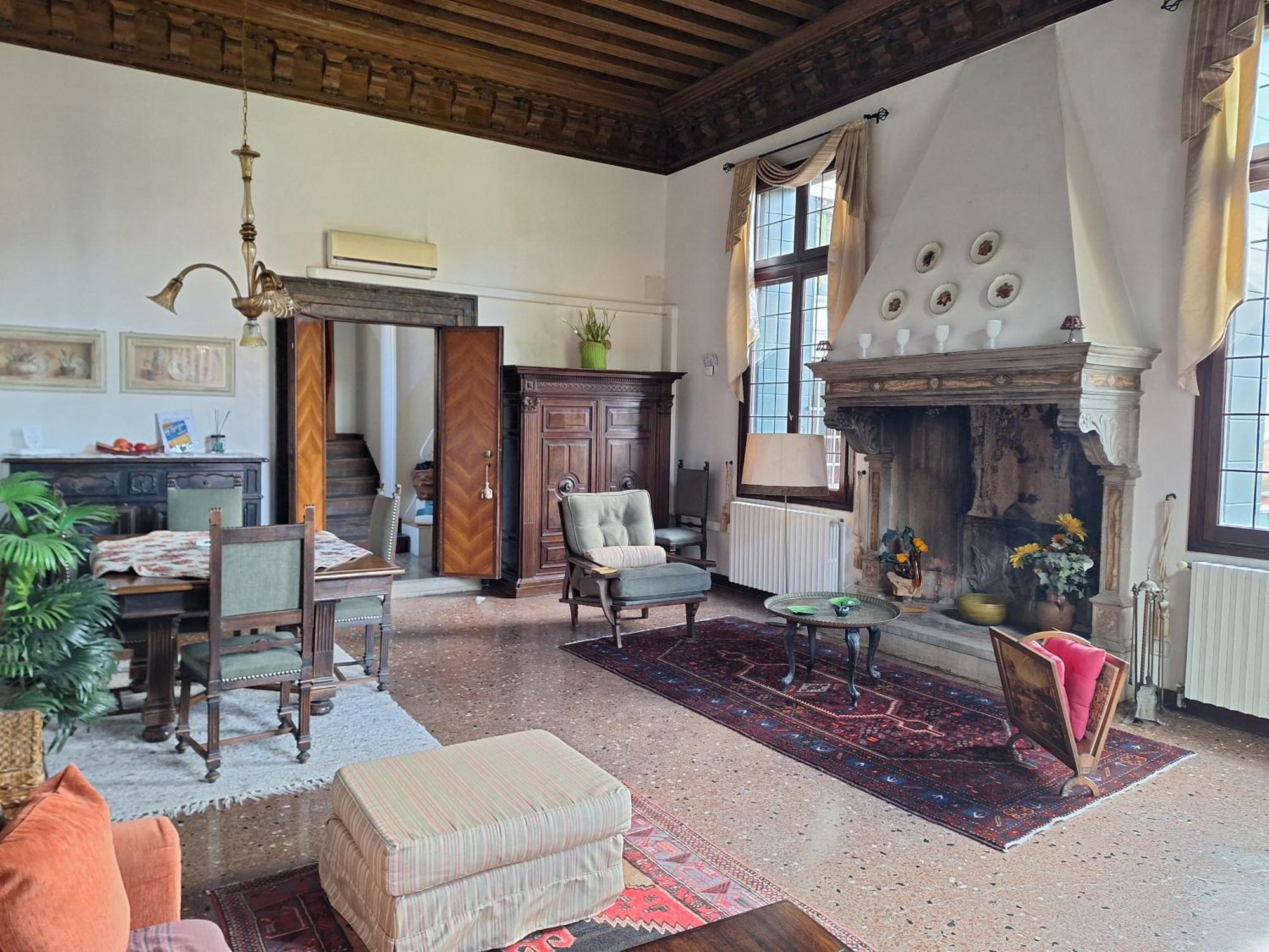 Appartamenti Inside Palazzo Foscarini Venedik Dış mekan fotoğraf