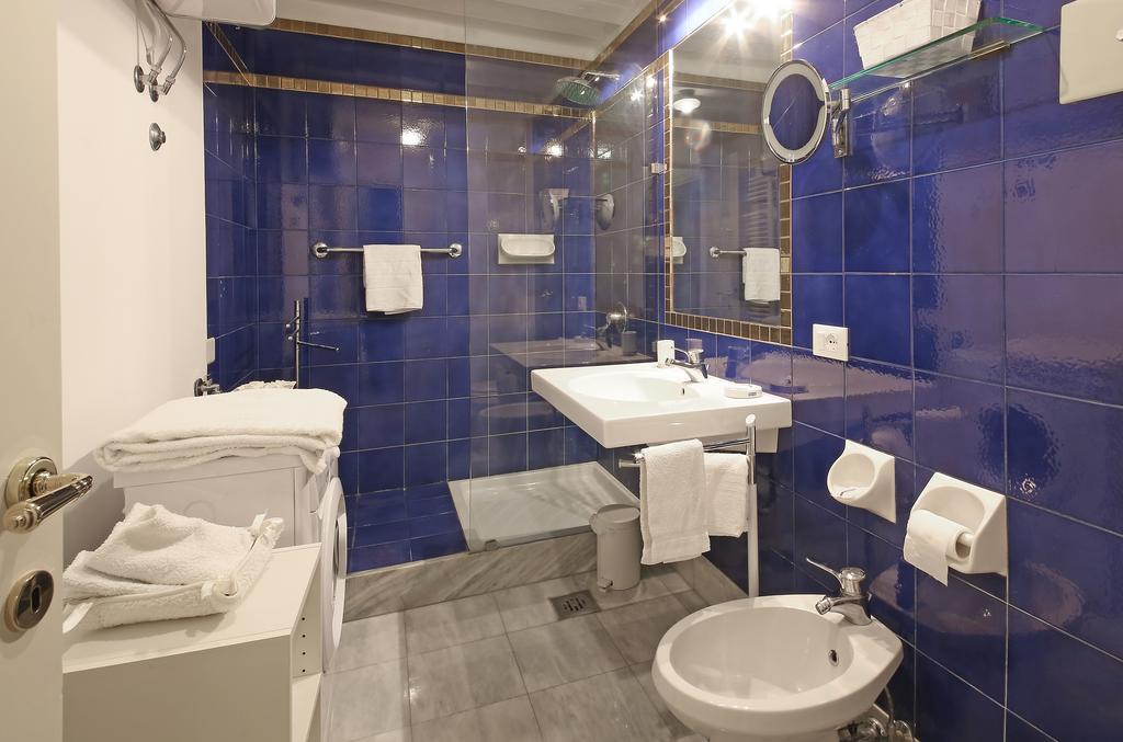 Appartamenti Inside Palazzo Foscarini Venedik Dış mekan fotoğraf