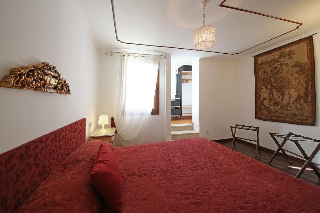 Appartamenti Inside Palazzo Foscarini Venedik Dış mekan fotoğraf