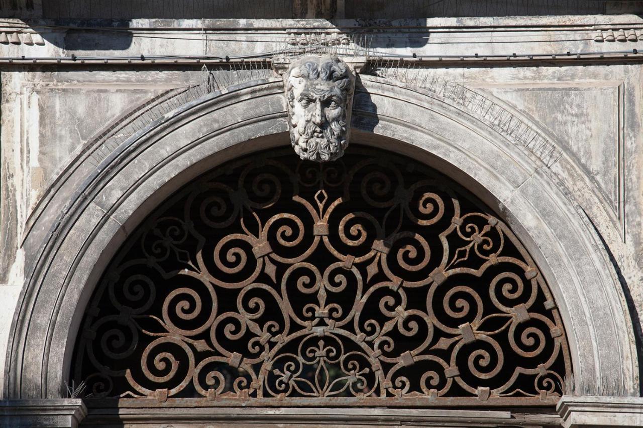 Appartamenti Inside Palazzo Foscarini Venedik Dış mekan fotoğraf